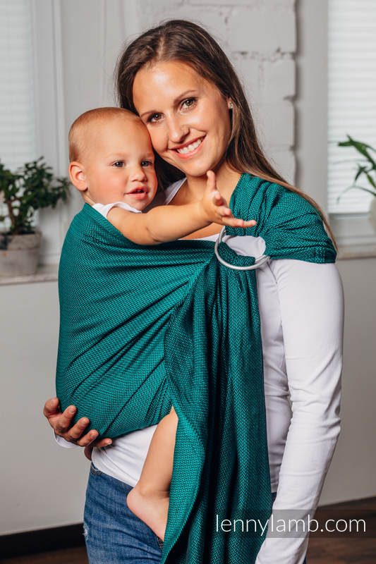 Lenny Lamb Emerald Ring Sling