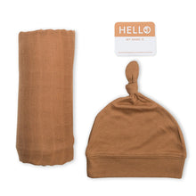 Load image into Gallery viewer, Hello World Blanket &amp; Knotted Hat Set
